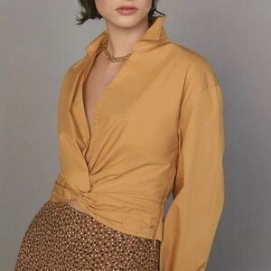 Anthropologie Sunday In Brooklyn Twist-Front V-Neck Blouse In Gold Medium